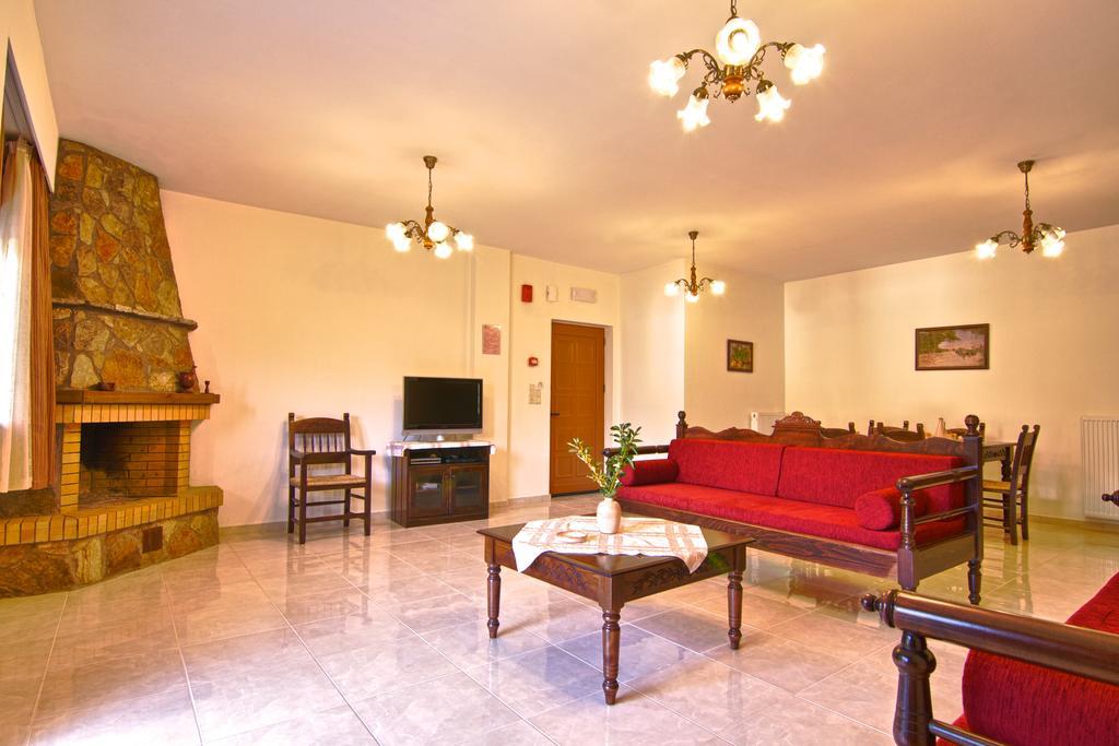 Petrochori Aparthotel الغرفة الصورة